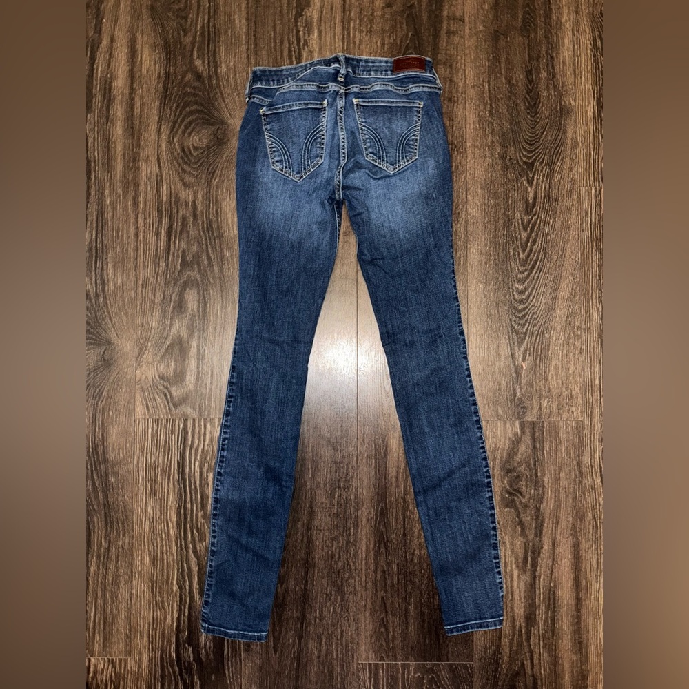 Size 3 Long Hollister Indigo Skinny Jeans - Picture 5 of 7